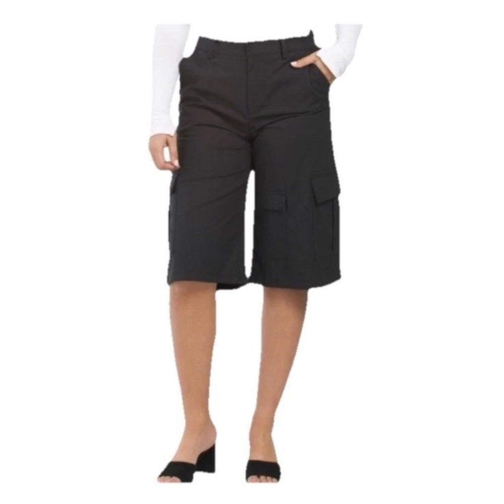 Reveriee Women's Size M Bermuda‎ Cargo shorts High Rise black linen Blend
